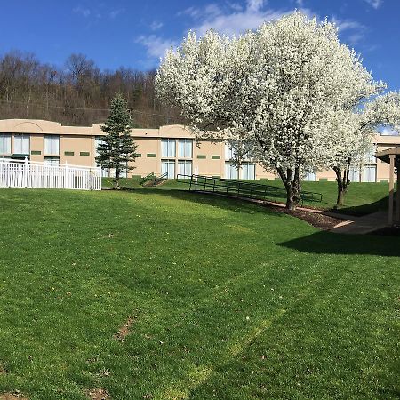 Red Roof Inn Cambridge, Oh Екстер'єр фото